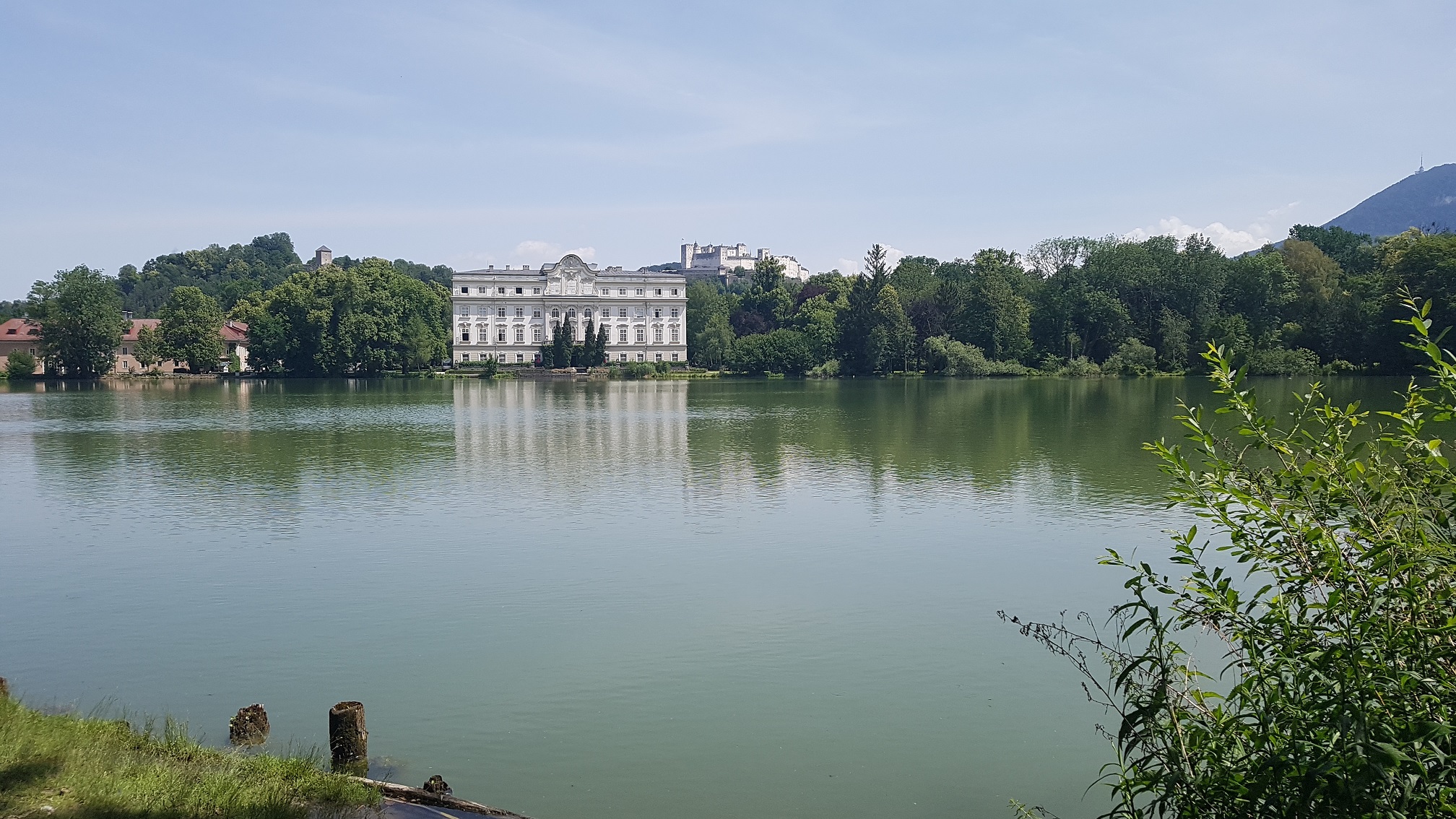 Ruhe am Wasser mit herrlichem Ausblick!